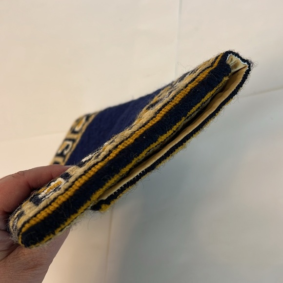 VINTAGE KNIT CROCHET FOLD OUT WALLET - Picture 10 of 16